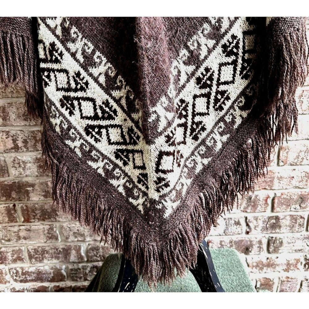 Vintage Fotrama Poncho Shawl Cape One Size Alpaca Wool Fringe Tribal Winter Boho - Picture 10 of 12